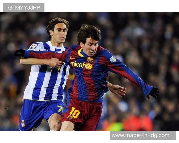 足球明星意外受伤瞬间合集精彩回顾与分析